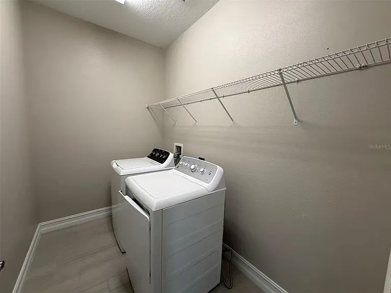 4565 Ancona Way — Photo 20