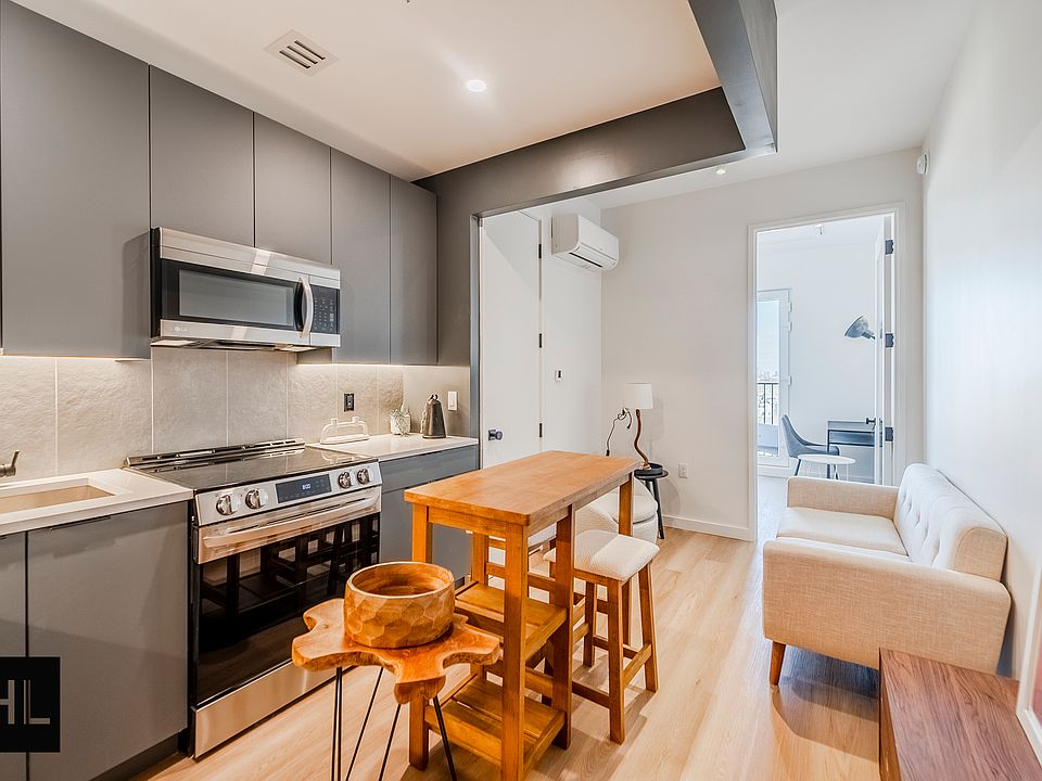 1st image of 931 Carroll St #630