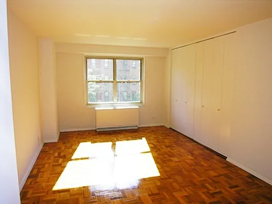 Rented by City Connections Realty | media 12