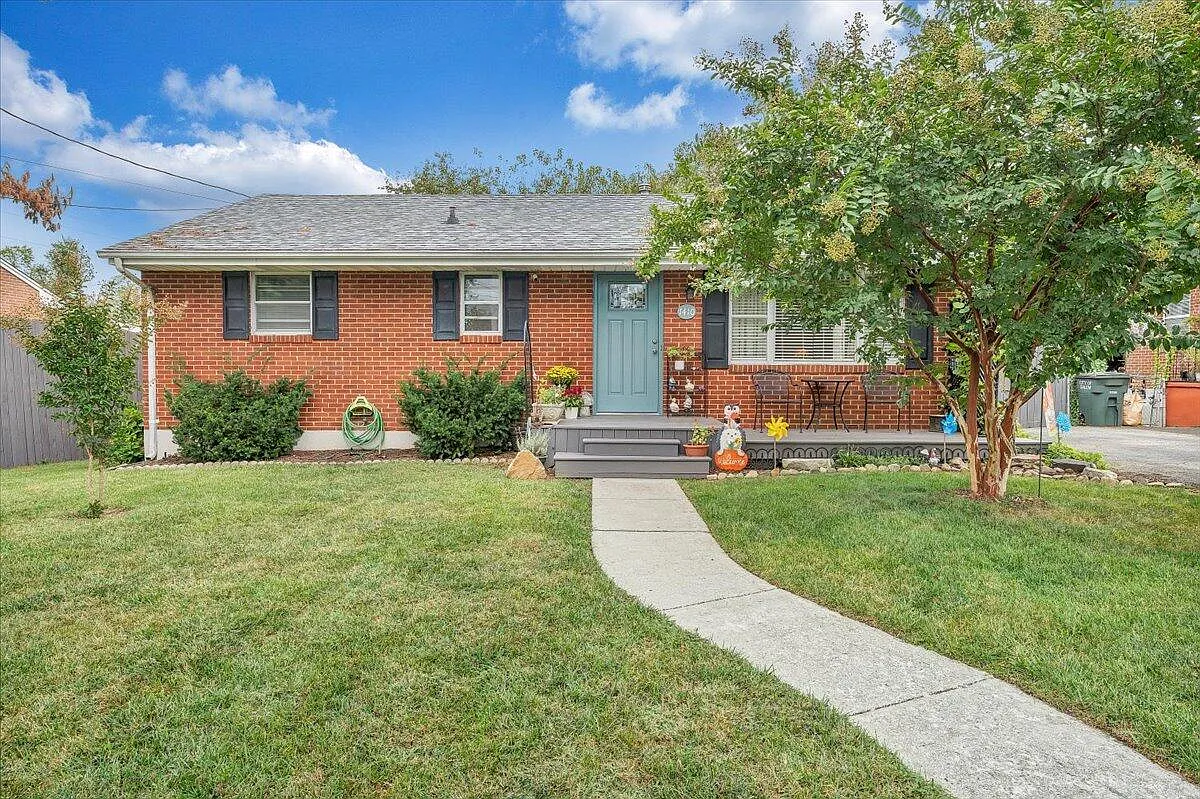 1410 Orchard Dr photo 1