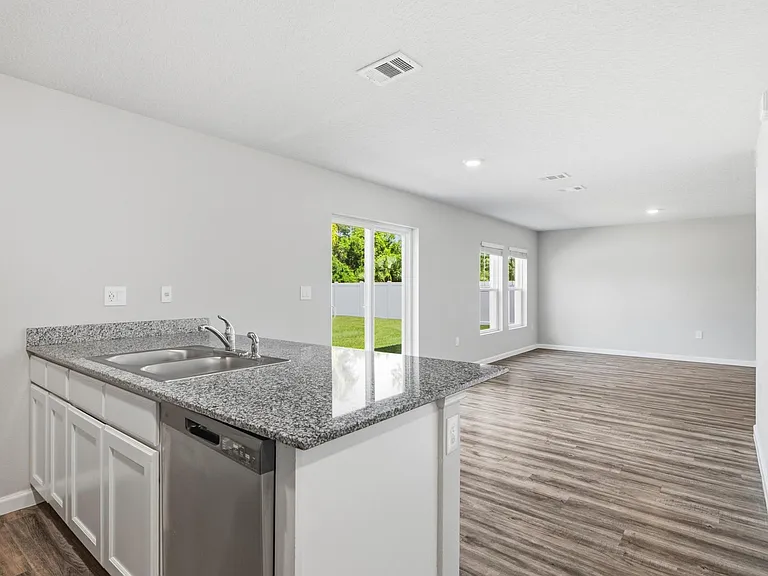 64 Foxhall Ln — Photo 7