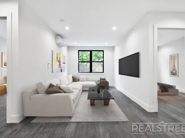 1259 Lincoln Place image 1 of 11