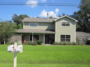 900 Norbert St, Bridge City, TX 77611