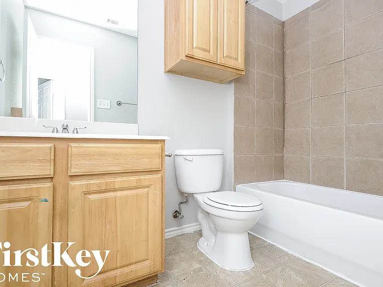 4228 Canyon Trl — Photo 14