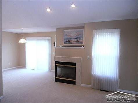 3rd image of 5530 Greenway Dr