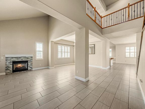 2nd image of 5565 Havencrest Cir