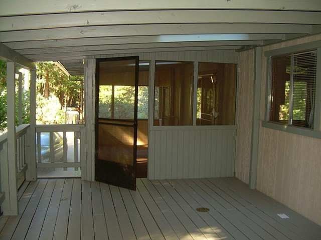 Enclosed sun room