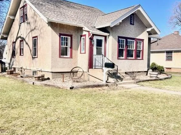 615 E 4th St, Redwood Falls, MN 56283