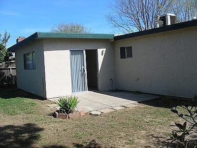 3rd image of 3816 Moonbeam Dr