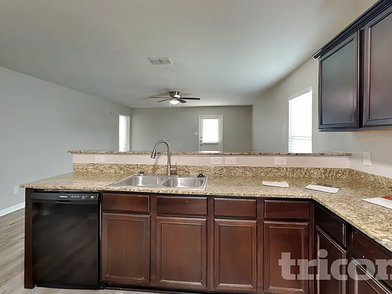 2942 Emery Fls — Photo 5