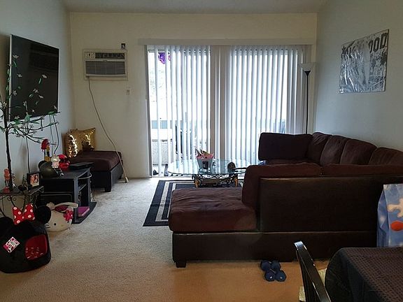 3rd image of 21801 Roscoe Blvd Unit 209