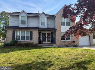 7 York Ct, Sicklerville, NJ 08081