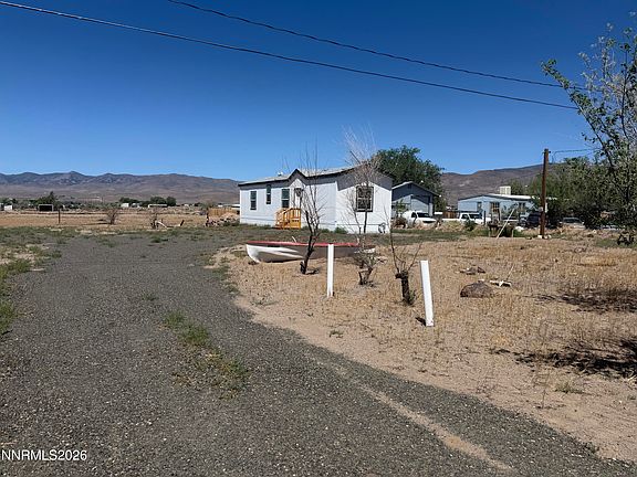 2nd image of 5405 Desert Ln