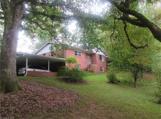 33 Shady View Dr, Brevard, NC 28712