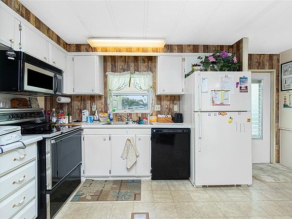 4th image of 7474 Fulmar Ave