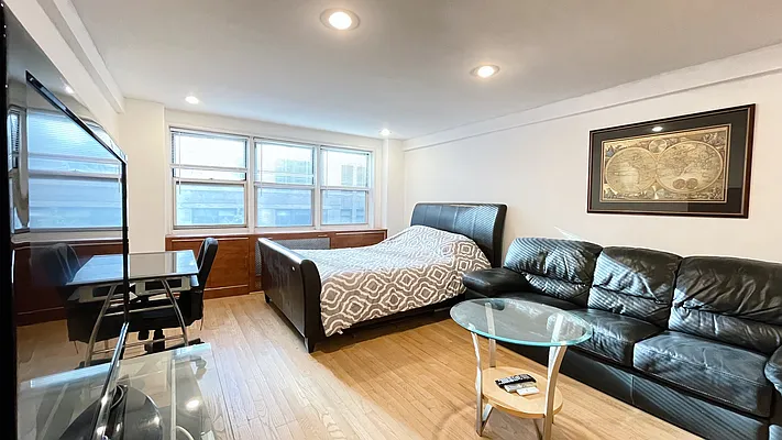 Rented by Oxford Property Group | media 3