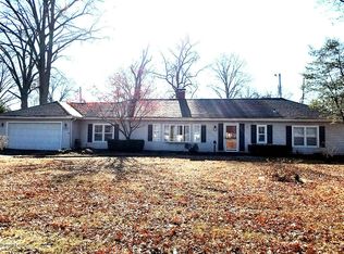 1015 E Calumet St, Centralia, IL 62801
