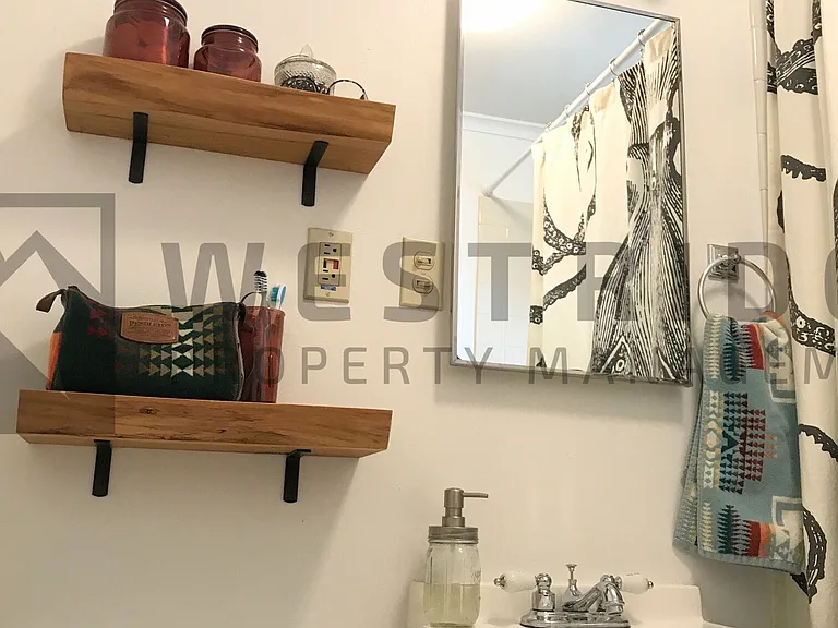 2702 SE 38th Ave — Photo 9