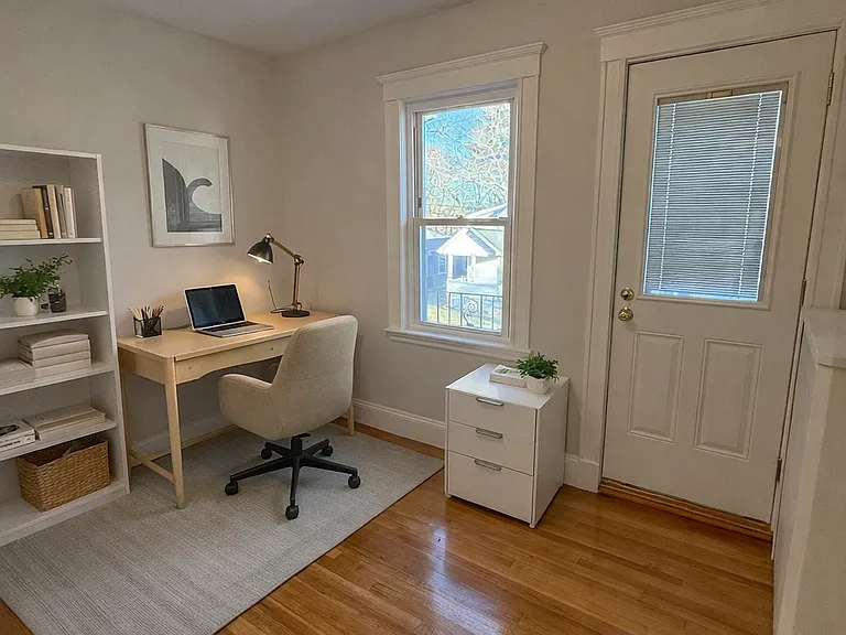 35 Lindale Ave #2 — Photo 12