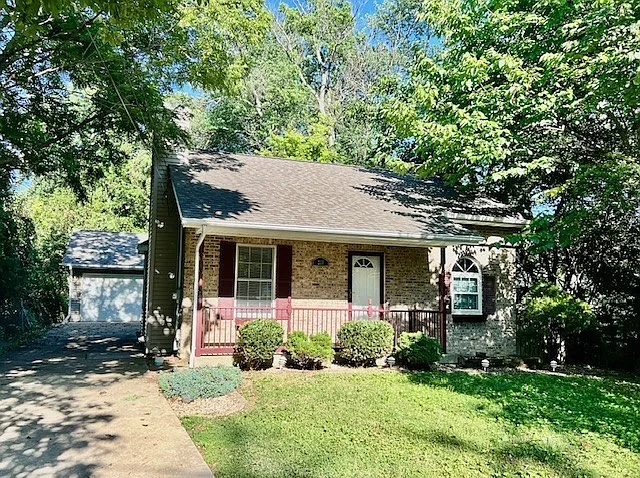 3 bed, 1680 sqft, $1,995 — Photo 1