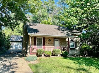 208 Oakwood Ave, East Peoria, IL 61611