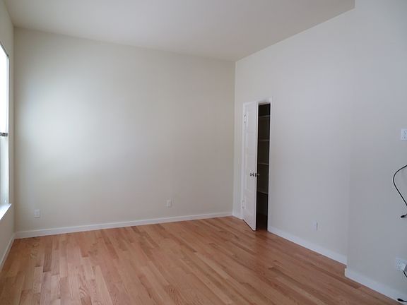 4th image of 331 Octavia Street # First Floor
