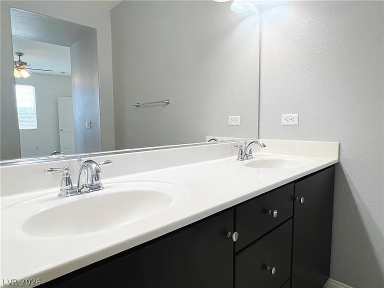 6423 Pochman Mesa St — Photo 36