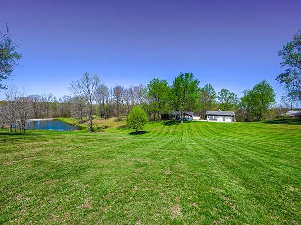 796 W County Road 125 S, Petersburg, IN 47567