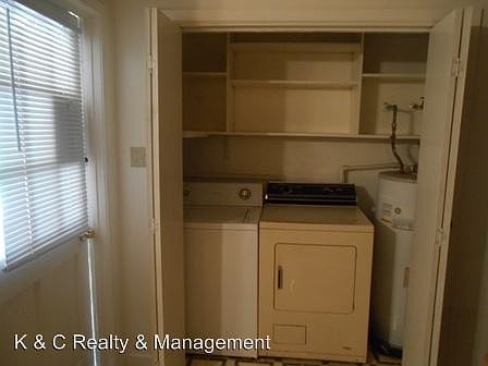 3rd image of 1075 Eustis St