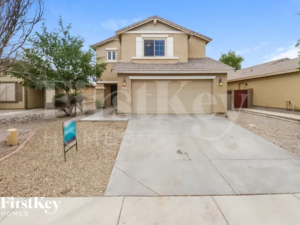 2641 W Prospector Way, San Tan Valley, AZ 85142