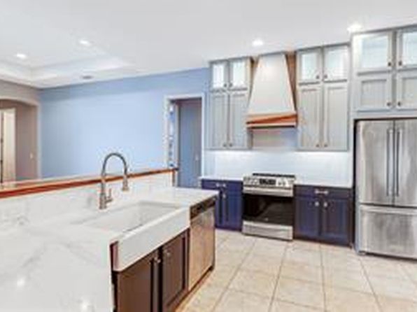 2538 Ashbury Cir