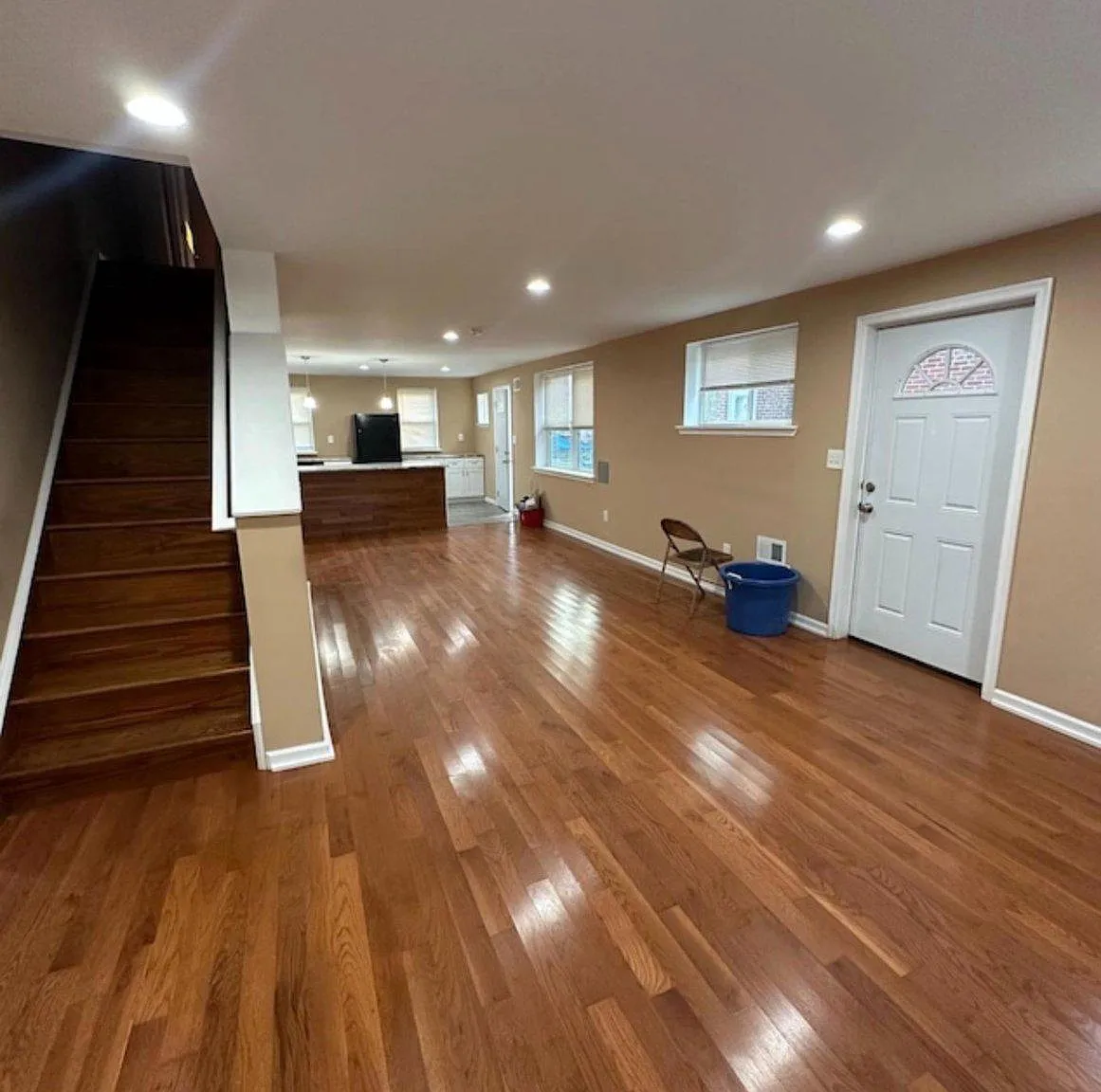 3 bed, 1.5 bath, 1344 sqft, $2,600 — Photo 3