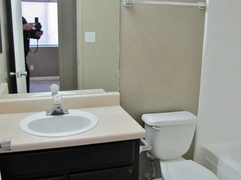 1124A Plaza Oro Loma — Photo 14