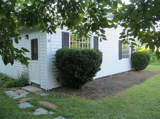 88 W Main St, Bradford, NH 03221