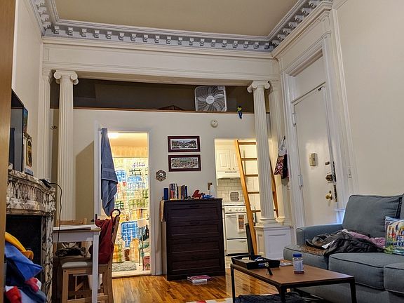 3rd image of 9 W 69th St Ph 1