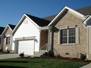 209 Gables Dr, Hurricane, WV 25526