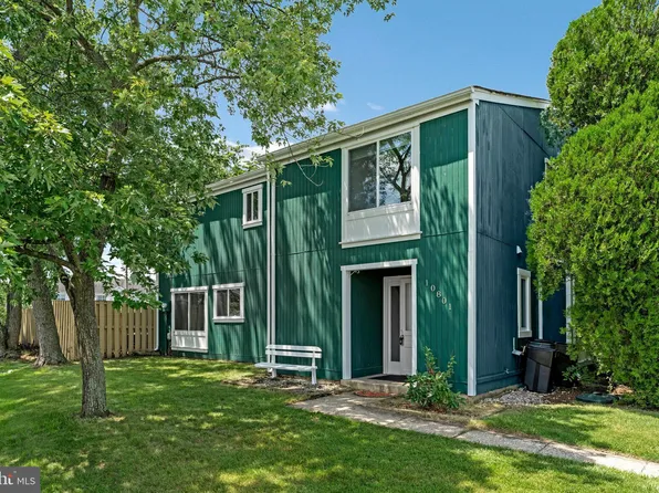 10801 Daisy Ct, Manassas, VA 20109