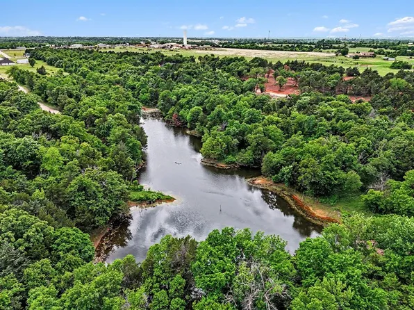 980 Creekside Trl #5, Guthrie, OK 73044