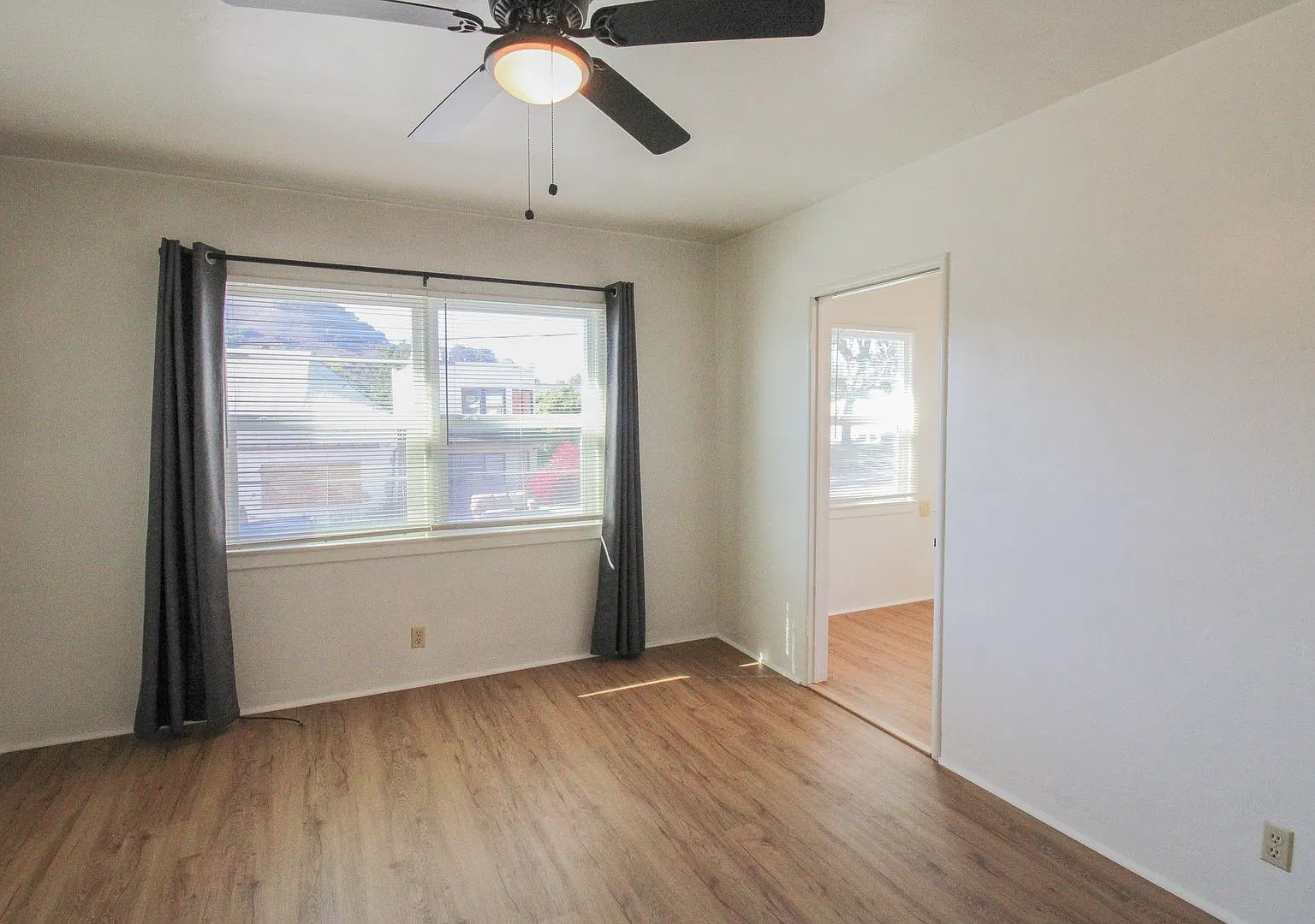 1 Bedroom Downtown SLO with Garage — Photo 3