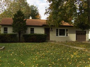 1415 Cambridge Dr, Champaign, IL