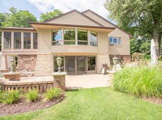 65857 Omena Lake Ct, Sturgis, MI 49091