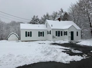 2 Hillcrest St, Hallowell, ME 04347