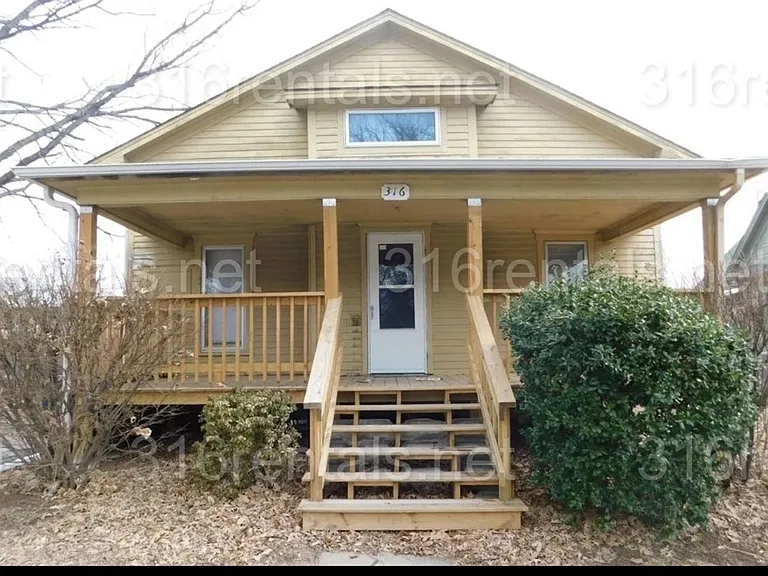 316 S Taylor — Photo 10