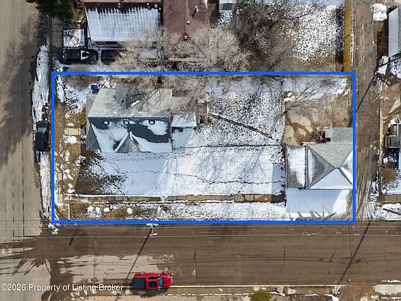 4th image of 45 8th Ave W