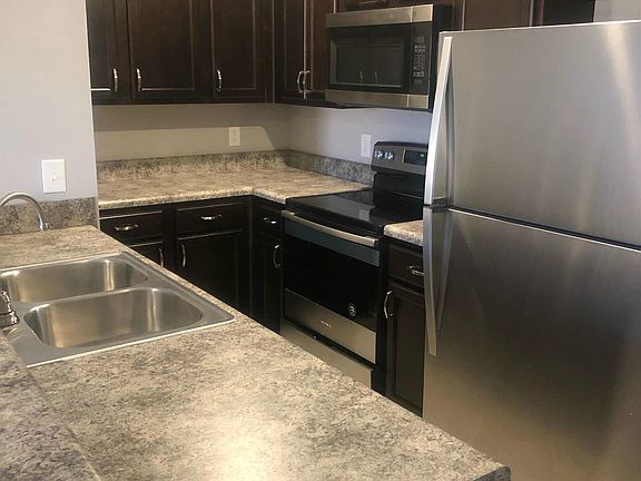 3rd image of 1716 Manning Dr Unit 2