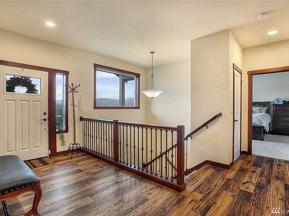 2nd image of 4404 203rd Ave NE