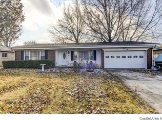 24 Mesa Rd, Springfield, IL 62702