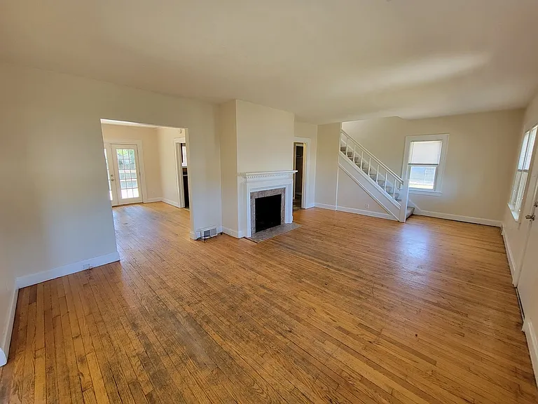 1444 S Bend Ave — Photo 6
