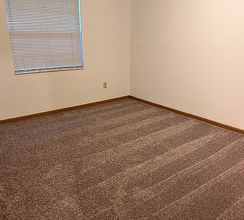 5th image of 2866 Dawn Ln