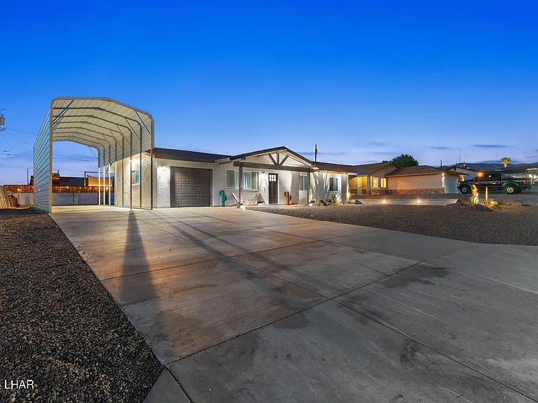 2345 Palo Verde Blvd N — Photo 102